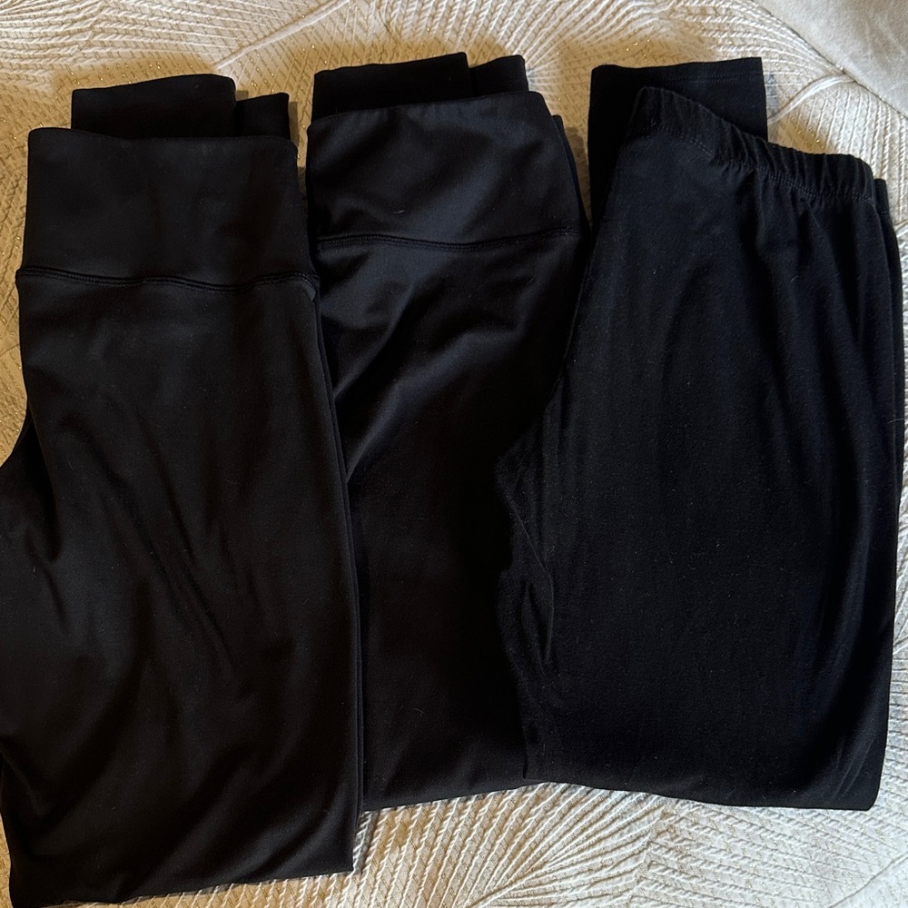 Felina Black Stretch Leggings with Printed Care Label